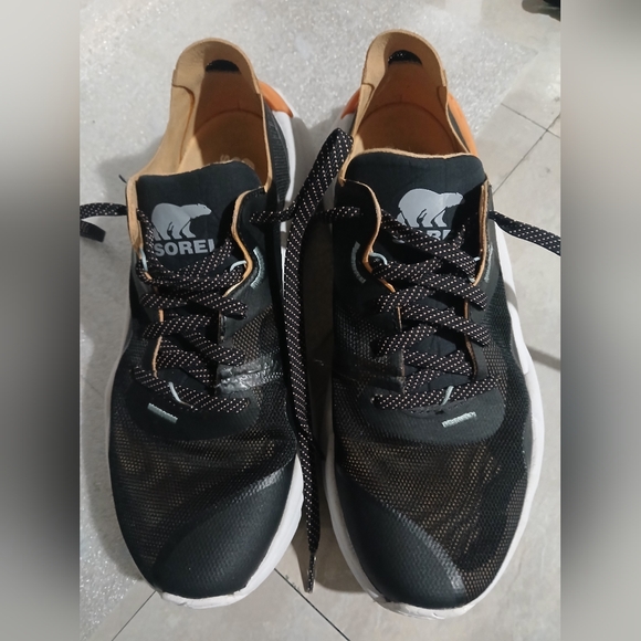 Sorel Women's Kinetic RNEGD Float Sneakers Black/Faded Spark Size: 7.5 - Picture 1 of 9